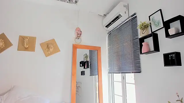 Aleexiiaa live sex cam