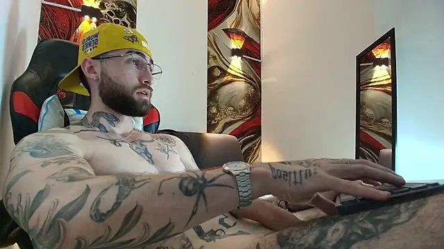 Luke_davis01 live sex cam