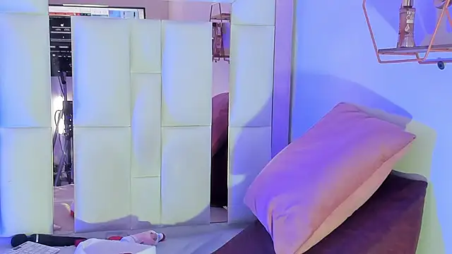 Alanna_hot3 live sex cam