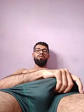 Ferrarinioficial live sex cam