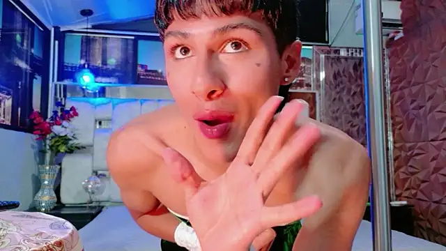 StormLuxX live sex cam