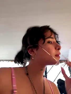 _vaiolet_owo's cam snapshot