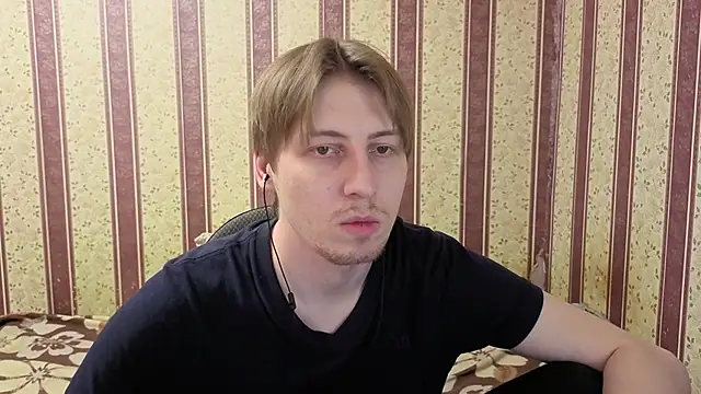 darienlarge live sex cam