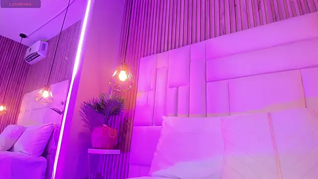 Mia_Ness's cam snapshot