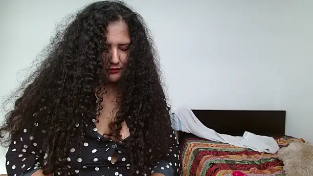 Genesis_Montenegro_Ec's cam snapshot