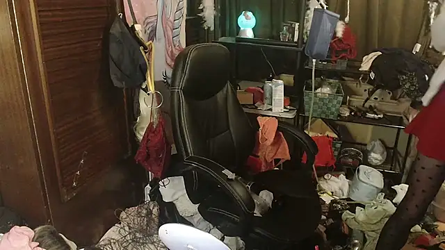 Ombeline1 live sex cam