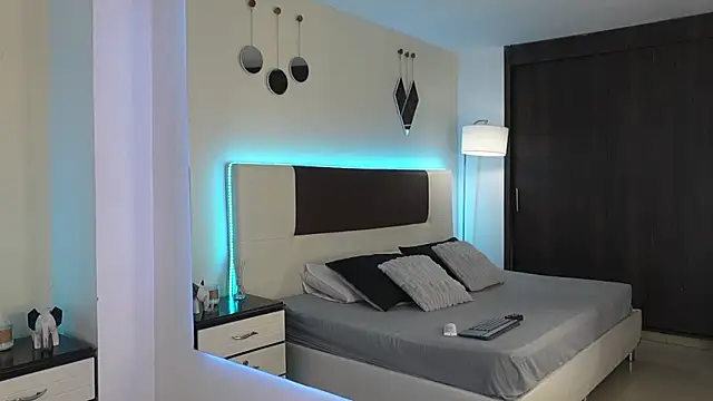 DanteeStone live sex cam