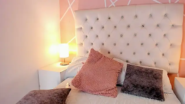 Antonella_Diiaz's cam snapshot