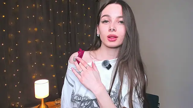 YvonneRobes's cam snapshot