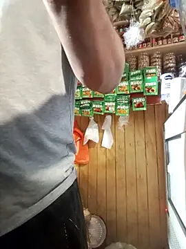 TheBriiaand30's cam snapshot