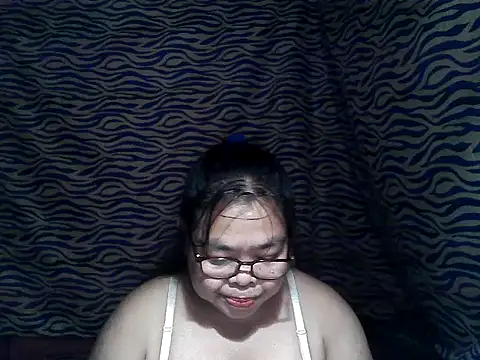 cris_tita's cam snapshot