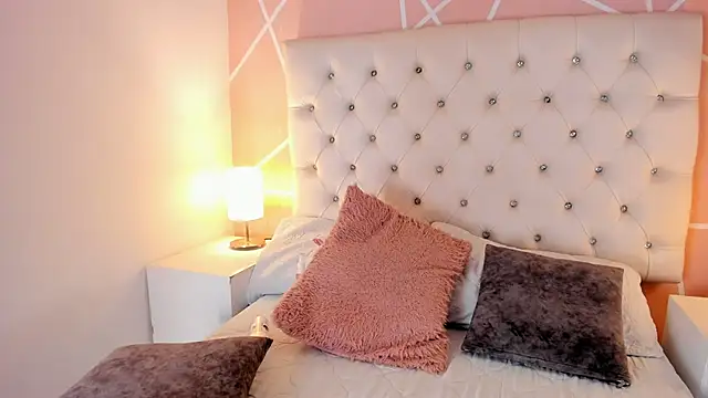 Antonella_Diiaz's cam snapshot