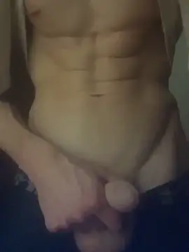 cazzone912025 live sex cam