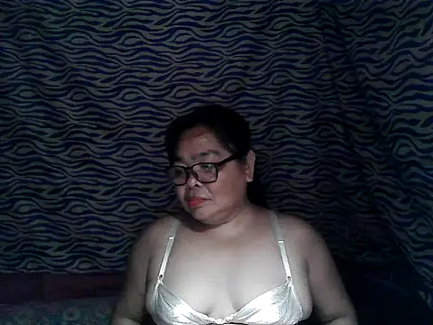 cris_tita's cam snapshot