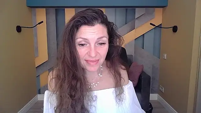 EllaLong's cam snapshot