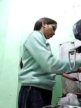 Hotty-Nidhi's cam snapshot