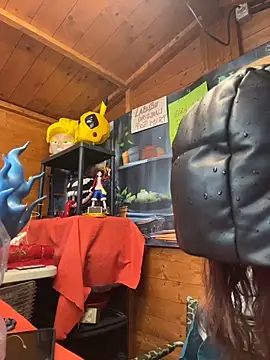 DaisyVibesss's cam snapshot