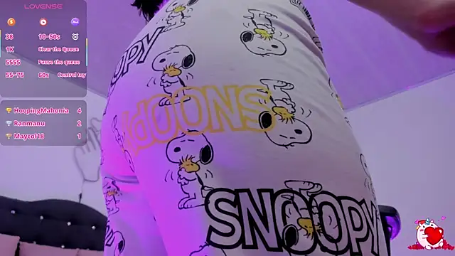 ZURY_TAY's cam snapshot