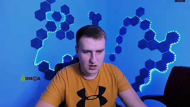 thomas_crow_'s cam snapshot