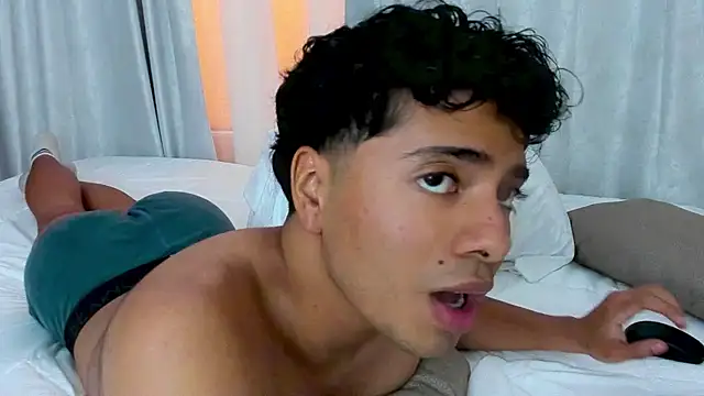 cherry_blossom77's cam snapshot