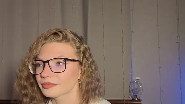 JeaneneWoltz's cam snapshot