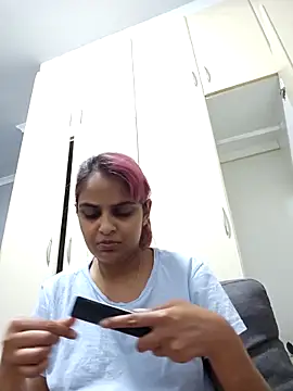 DirtySnowball69's cam snapshot