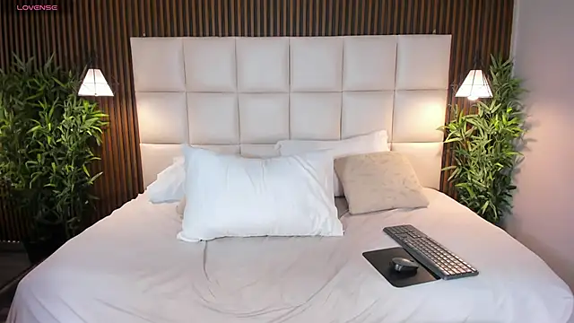 CloeHarp's cam snapshot