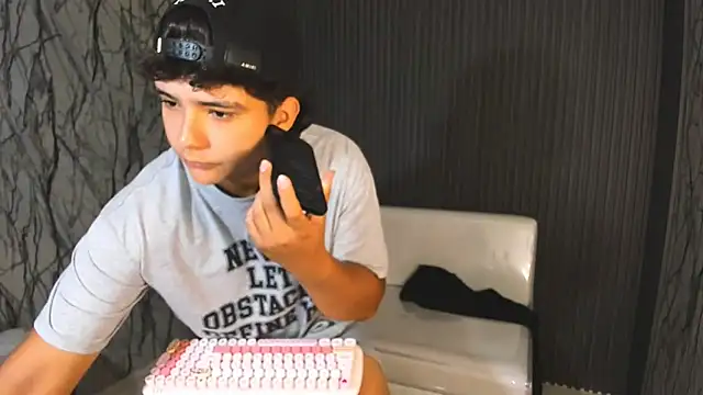 Dani_cumboy live sex cam