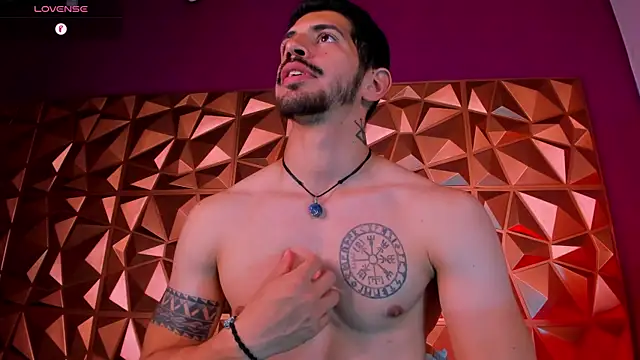 AlejandroStormm's cam snapshot