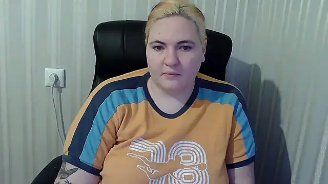 LissaLeon's cam snapshot