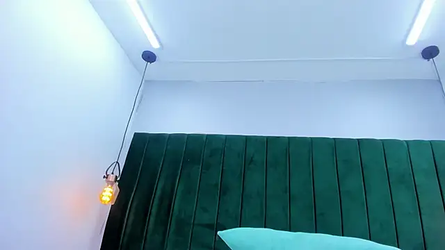 Ema-Messy's cam snapshot