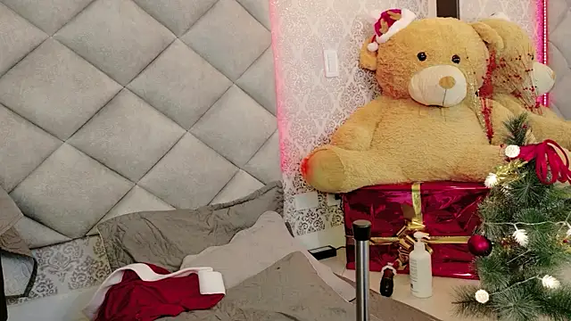 CARO_ADAMS1's cam snapshot