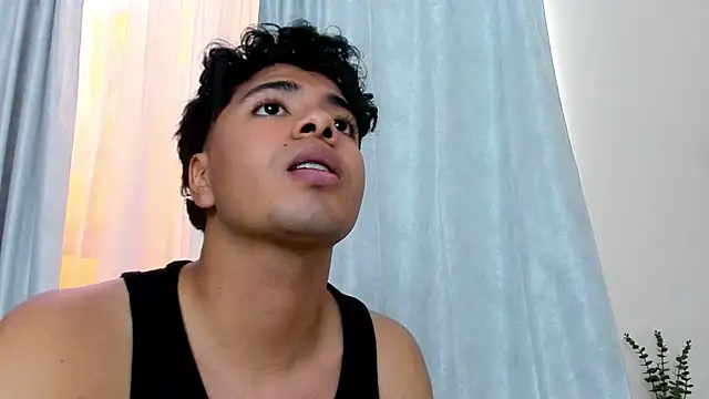 cherry_blossom77's cam snapshot