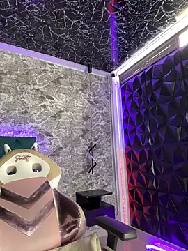 Sophie_LS's cam snapshot