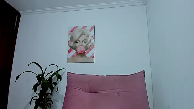 valeria_millers's cam snapshot