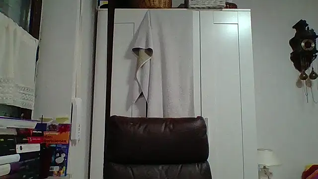 _squirty_cum_lady_'s cam snapshot