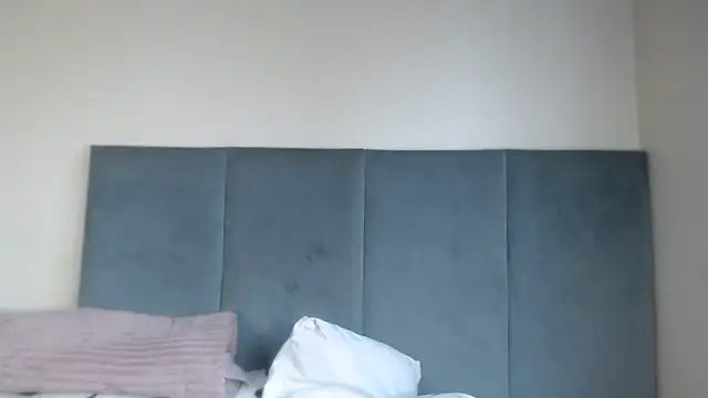 Jah-Queen's cam snapshot