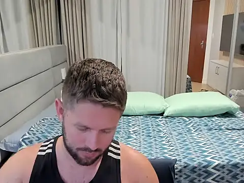 RipMyUnderwear's cam snapshot