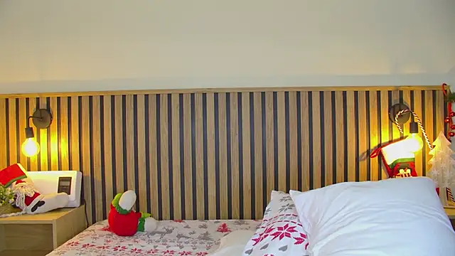 emma_morales_'s cam snapshot