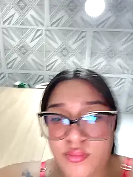 -VICKKY live sex cam