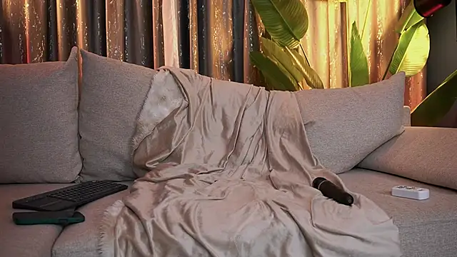 angelinaRae's cam snapshot