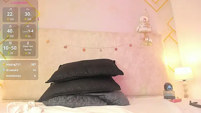 Lilith_Blaze_'s cam snapshot