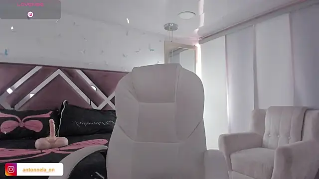 _Antonnela_'s cam snapshot