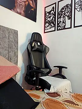 MIKE_KILIANjs's cam snapshot