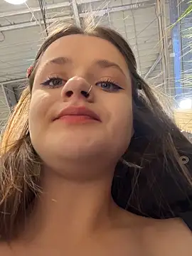 KittyQueeny live sex cam