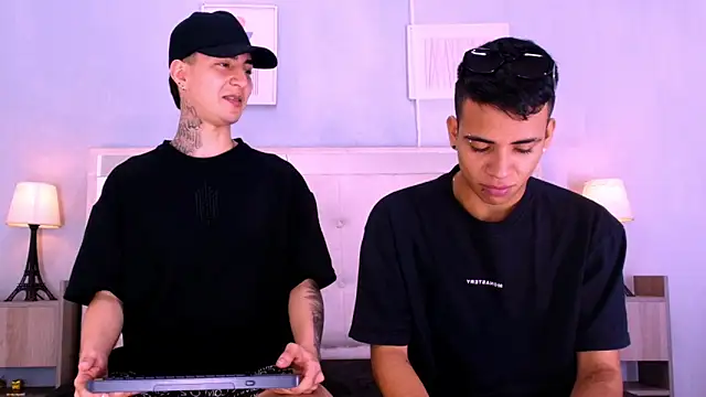 DamianAndMAximoo's cam snapshot