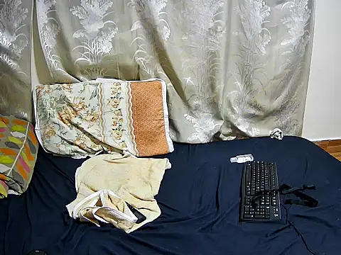 happy_sonia's cam snapshot