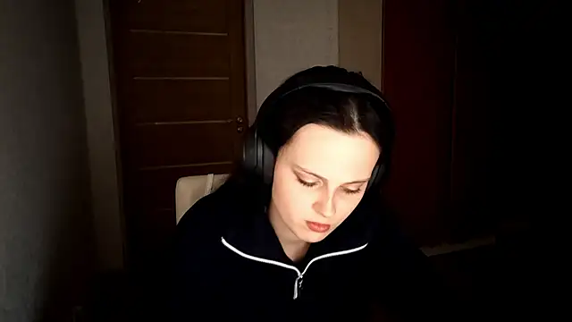 LouiseMarengo's cam snapshot