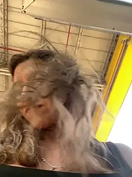 Isabella_Varella's cam snapshot