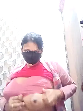 varnika's cam snapshot